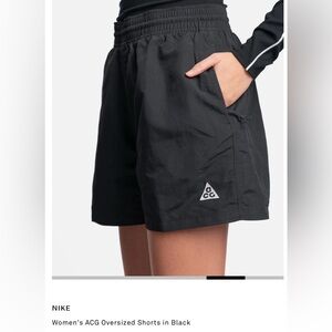 Nike Women's ACG Oversized Shorts in Black size L